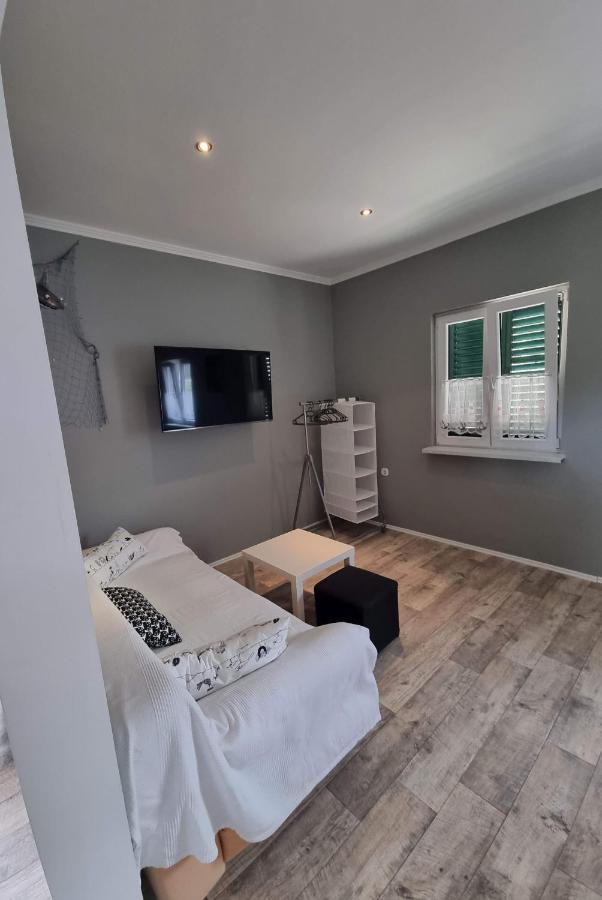 רוקבאץ Apartmani Axa מראה חיצוני תמונה